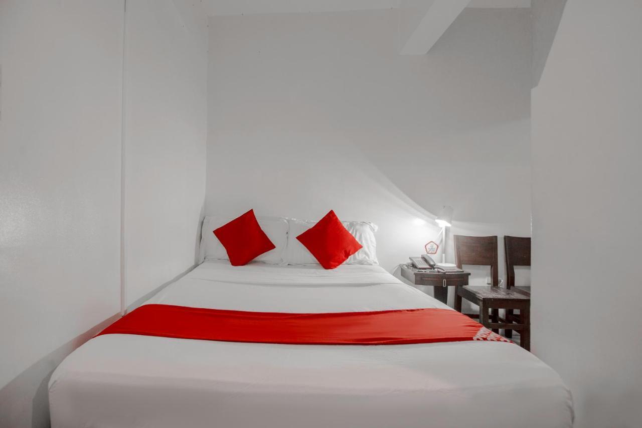 Hotel Super Oyo 134 The Bedstation Mandaluyong Exterior foto