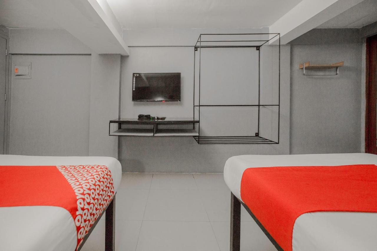Hotel Super Oyo 134 The Bedstation Mandaluyong Exterior foto